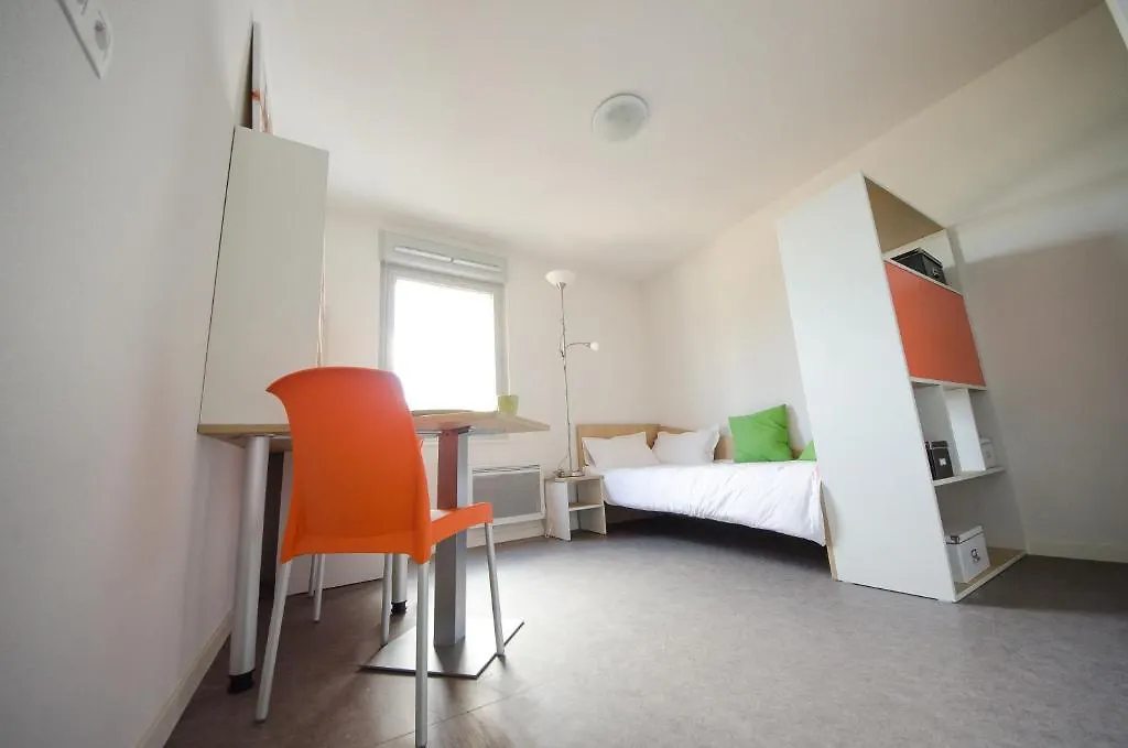 Apparteo Lyon 7 Gerland Apartment
